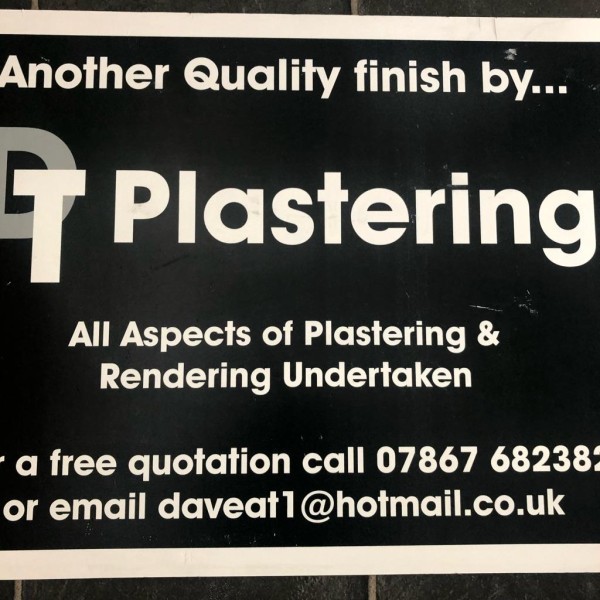 D T PLASTERING logo